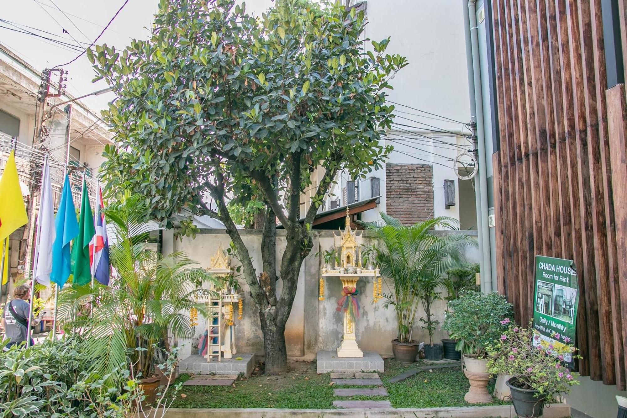 Hotel Chada House Chiang Mai Exterior foto
